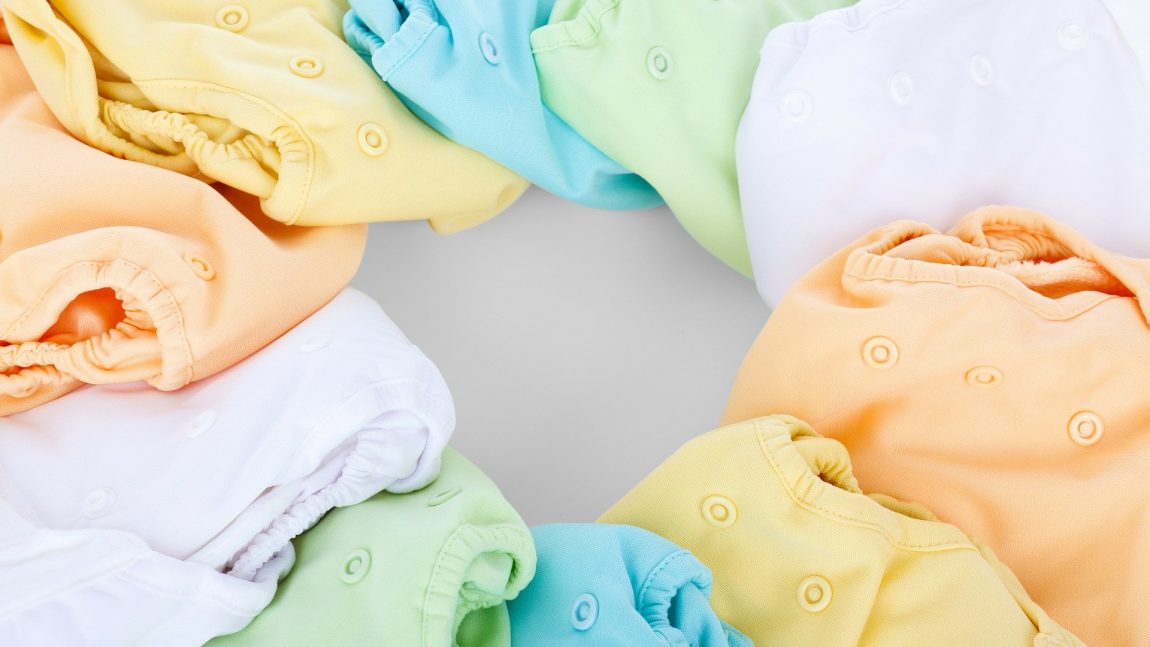 Cloth Diapers 101: Ditch Disposables!